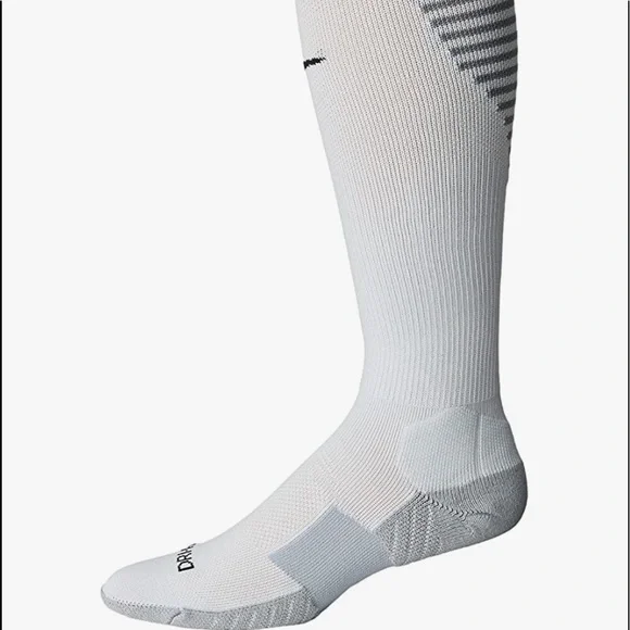 Nike Accessories Mensboys Nwt Nike Matchfit Overthecalf Soccer